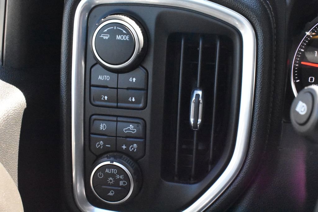 Certified 2022 Chevrolet Silverado 2500 LTZ w/ LTZ Plus Package image 19