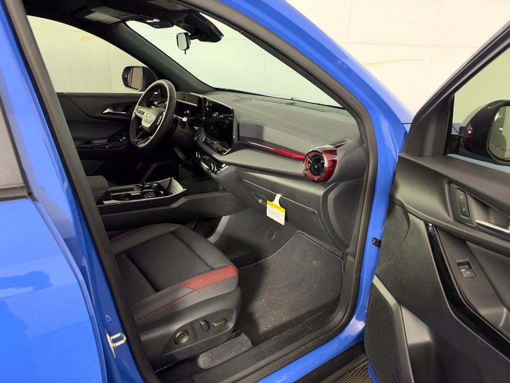 New 2027 Chevrolet Equinox RS w/ Convenience Package III FWD image 11