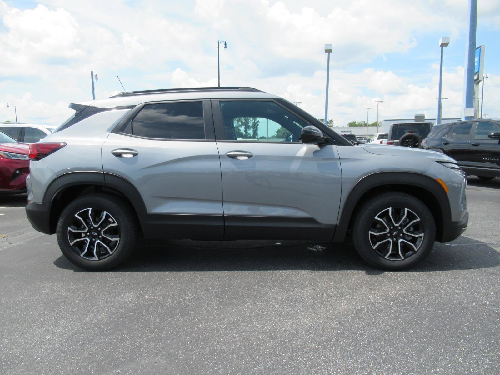 New 2026 Chevrolet TrailBlazer ACTIV w/ Driver Confidence Package FWD image 4