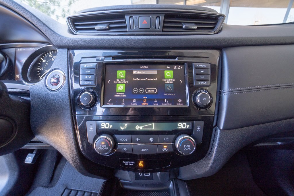 Used 2018 Nissan Rogue SL w/ Premium Package image 11