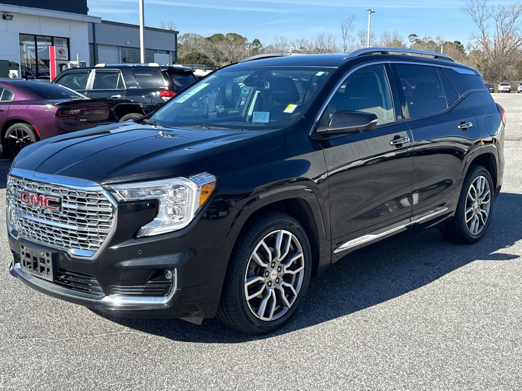 Used 2022 GMC Terrain Denali w/ Denali Premium Package image 7