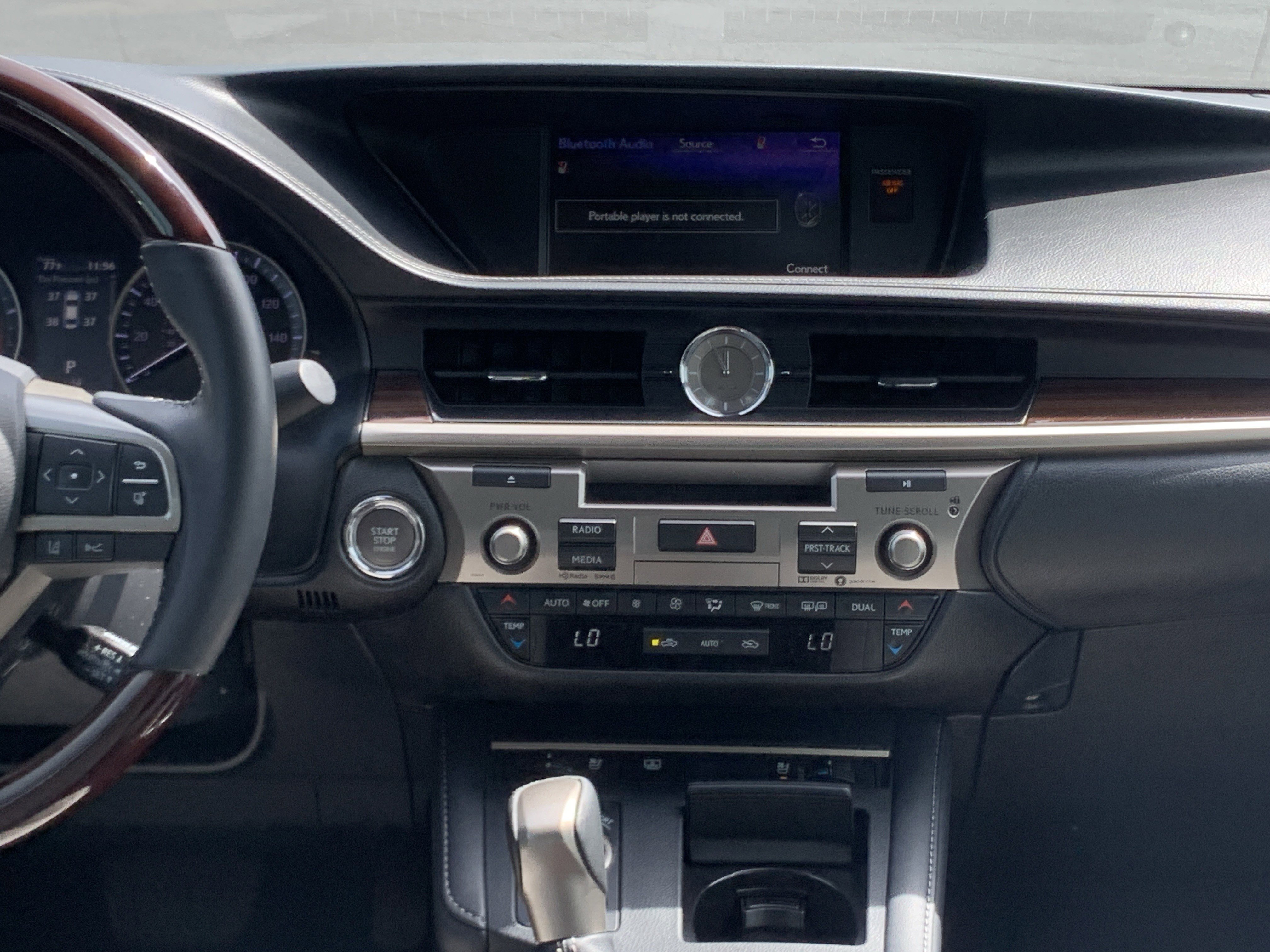 Used 2017 Lexus ES 350 w/ Luxury Package image 27