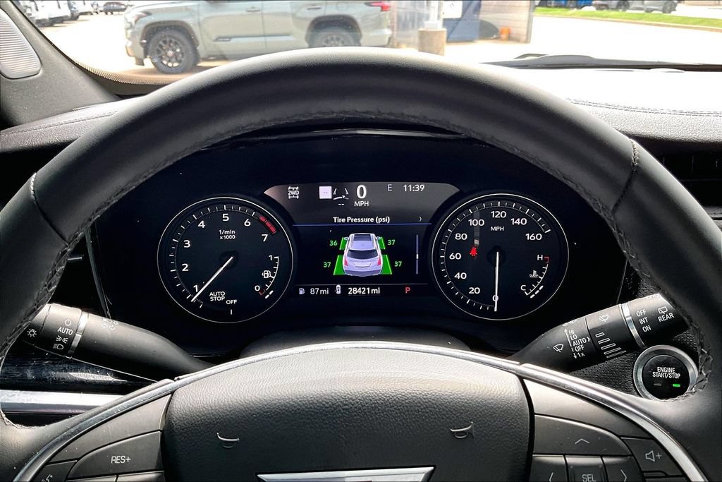 Used 2025 Cadillac XT5 Premium Luxury w/ Technology Package AWD/4WD image 22