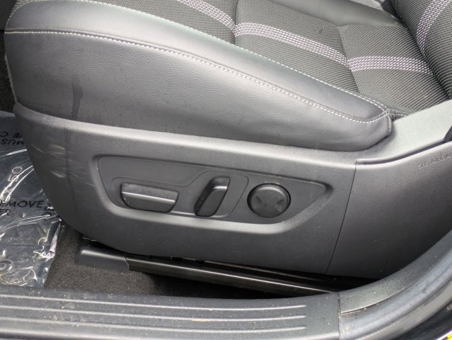 Used 2025 MAZDA CX-50 AWD 2.5 S w/ Premium Package image 15