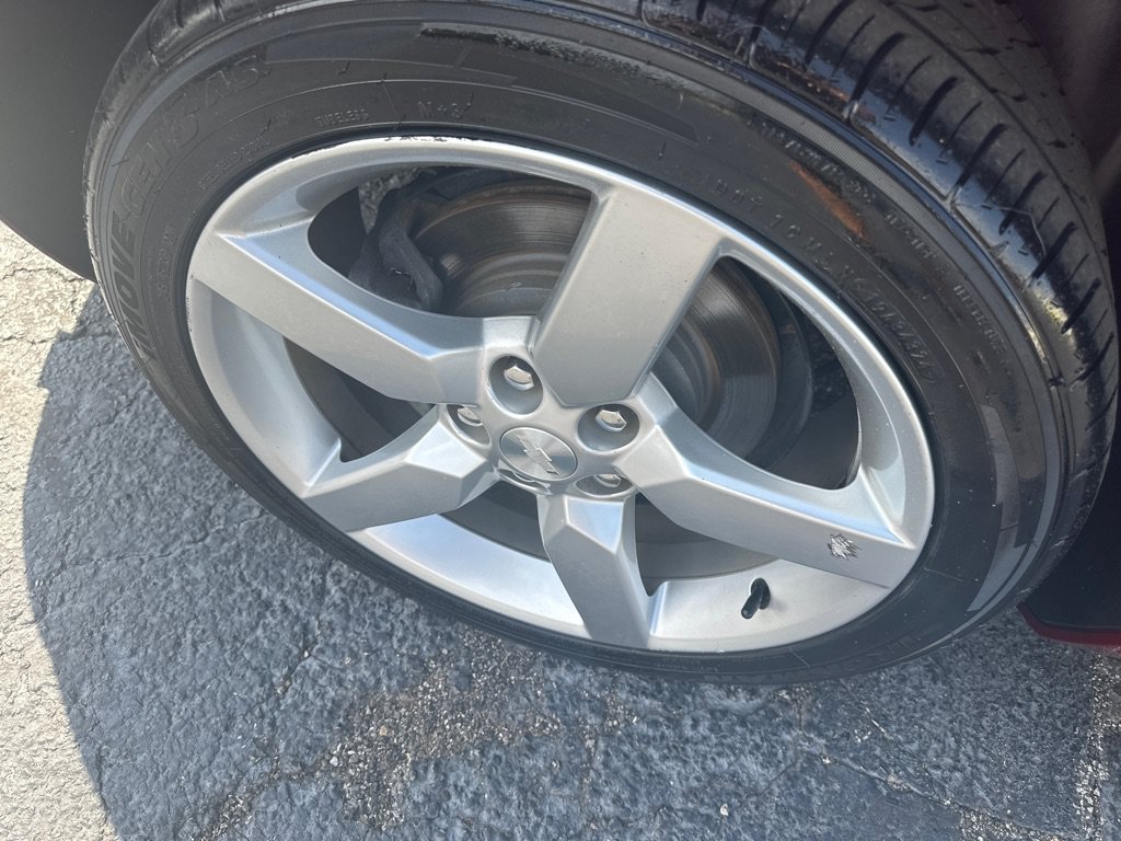Used 2010 Chevrolet Camaro LT RWD image 7
