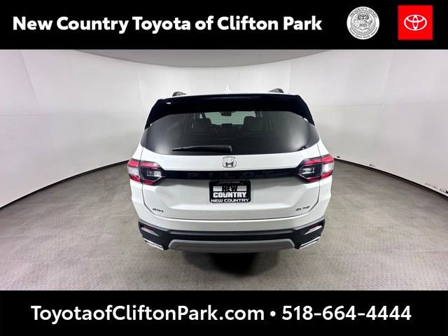 Used 2023 Honda Pilot Elite image 4