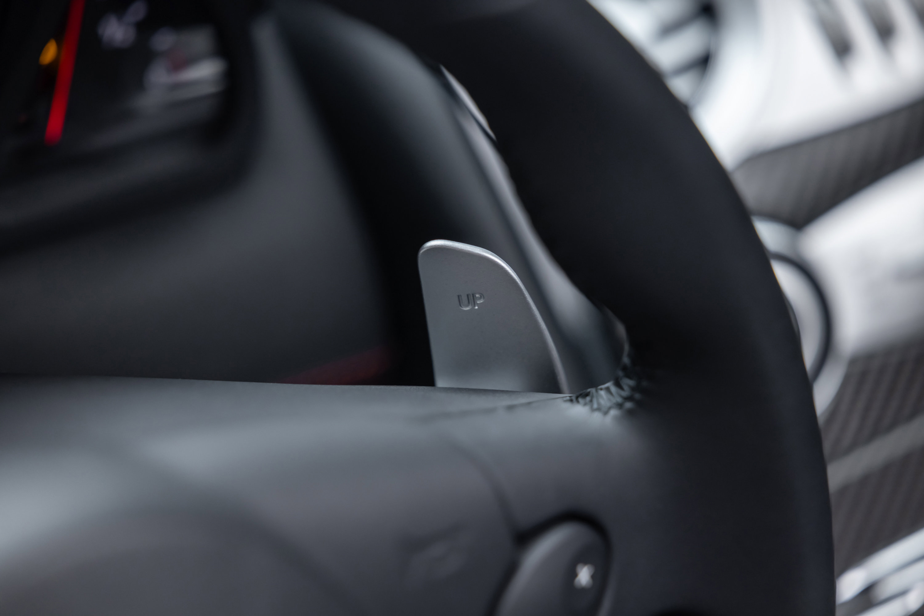 Used 2009 Mercedes-Benz SLR image 21