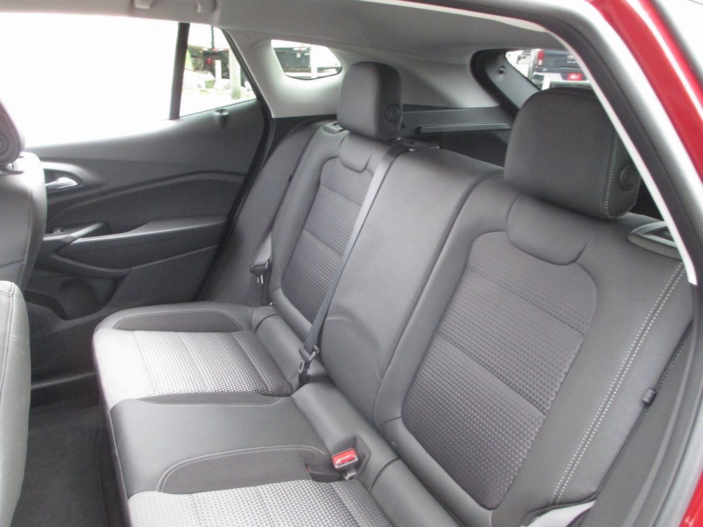 Used 2025 Chevrolet Trax LT image 16