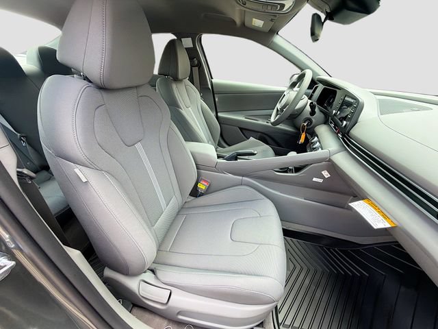 New 2026 Hyundai Elantra SE FWD image 27