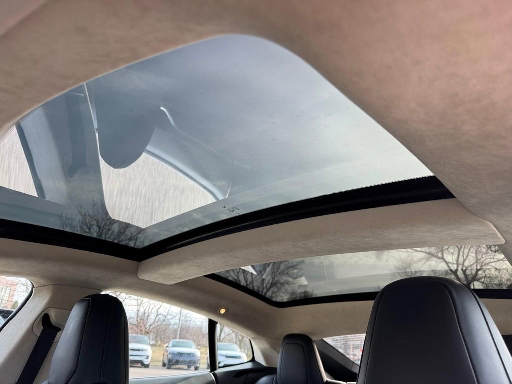 Used 2016 Tesla Model S 85D image 6