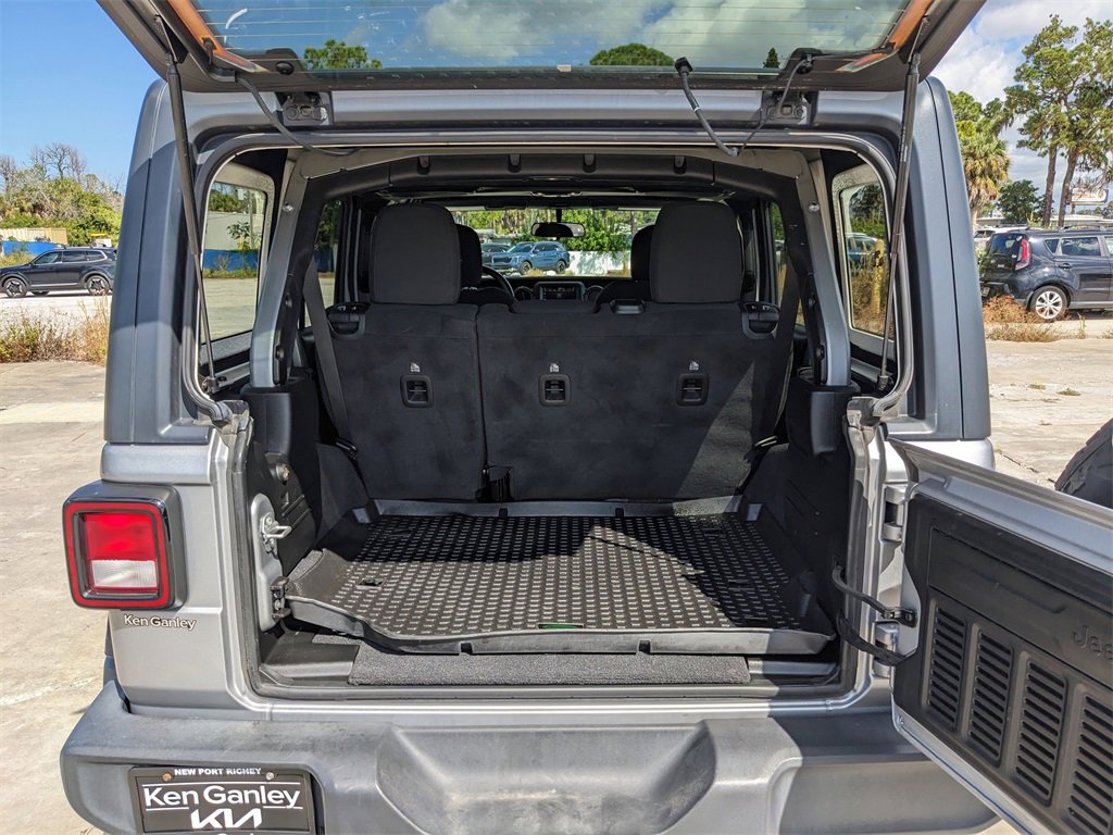 Used 2021 Jeep Wrangler Unlimited Sport image 13