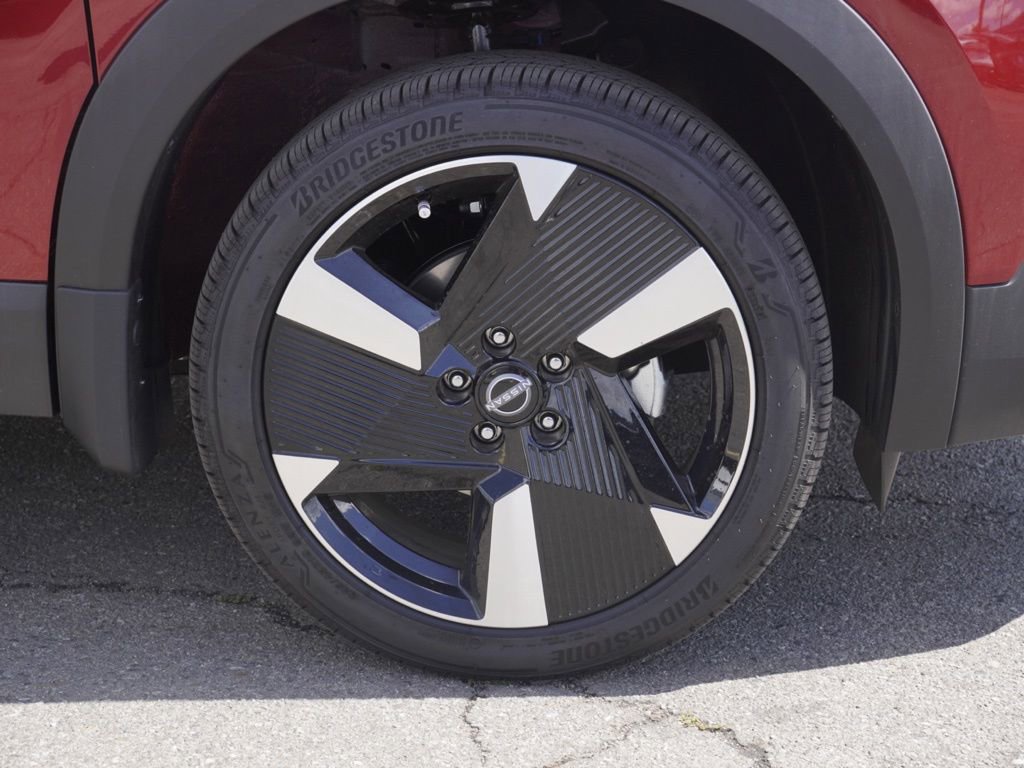 Certified 2025 Nissan Kicks SR image 7