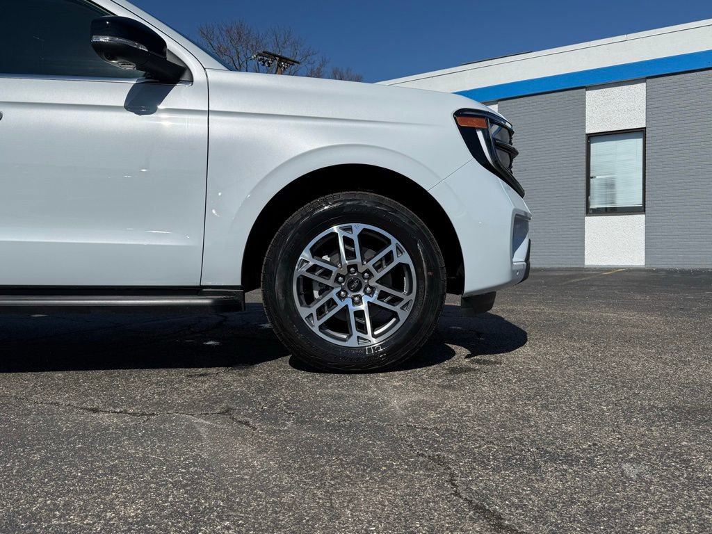 New 2026 Ford Expedition Max Active image 32