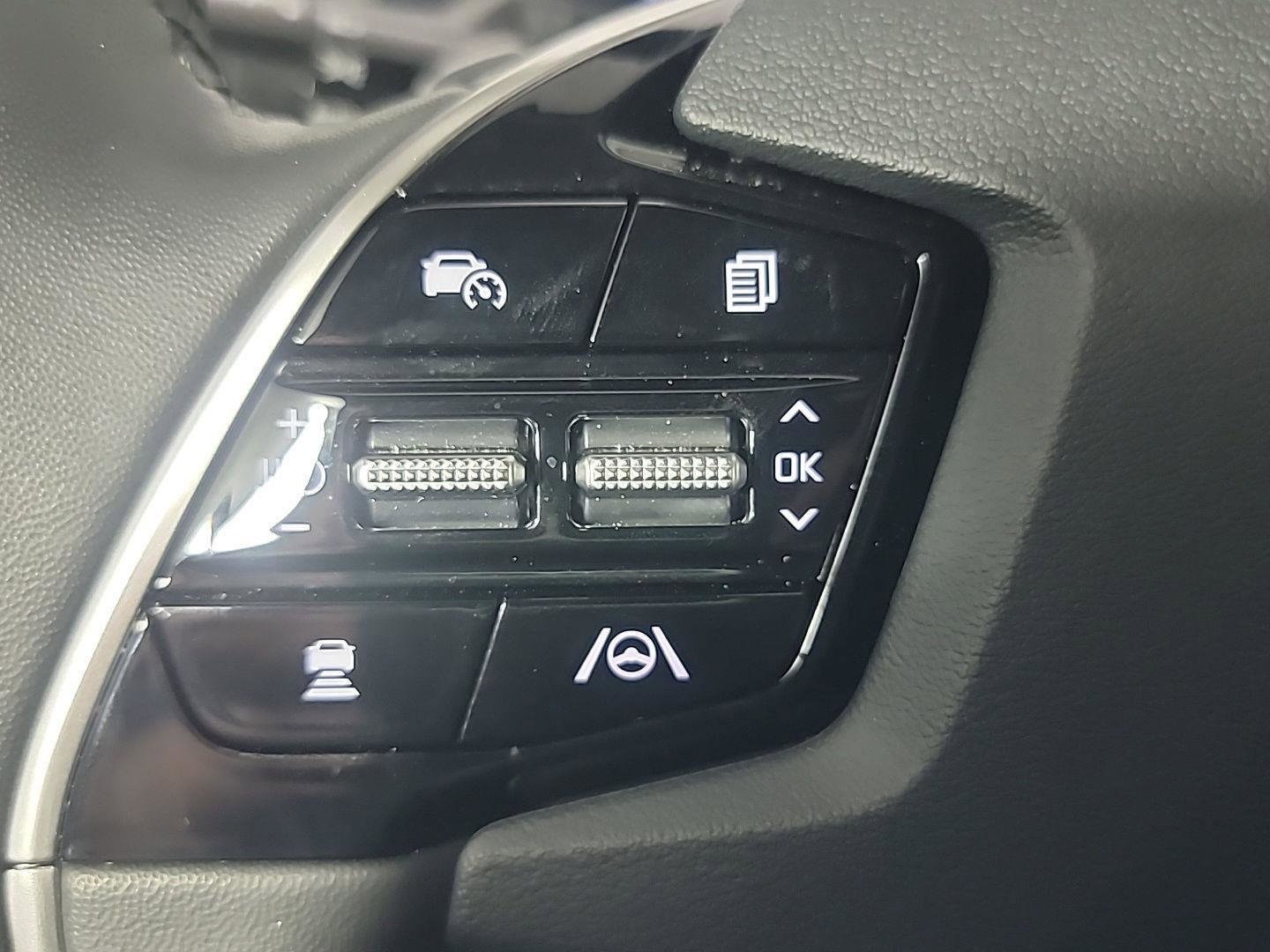 Used 2025 Kia Niro EX image 25