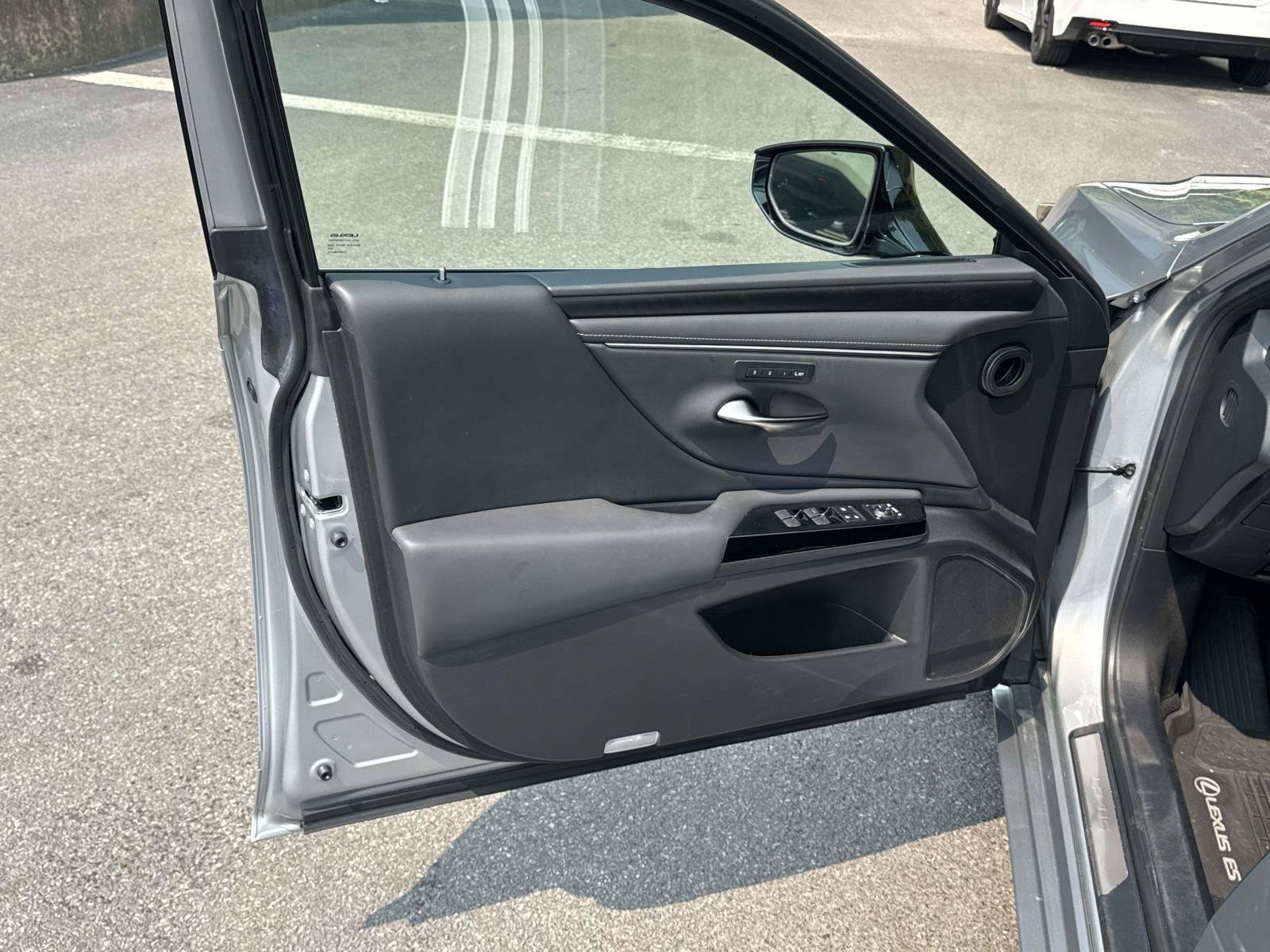 Used 2022 Lexus ES 350 w/ Premium Package FWD image 16