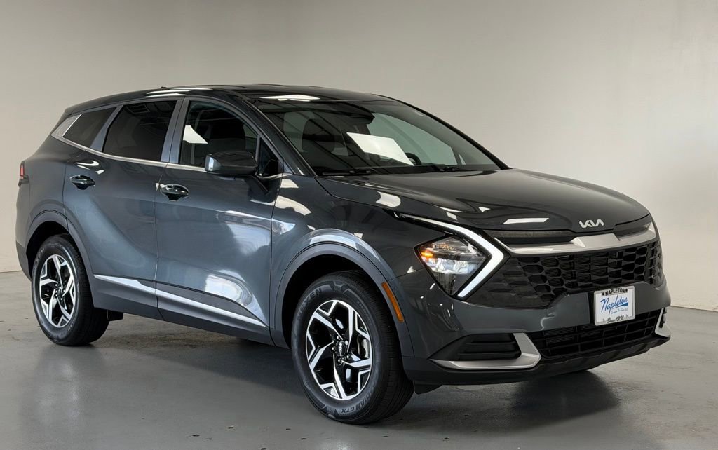 Used 2023 Kia Sportage LX image 6