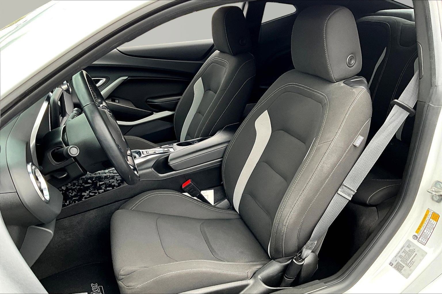 Used 2024 Chevrolet Camaro LT RWD image 19