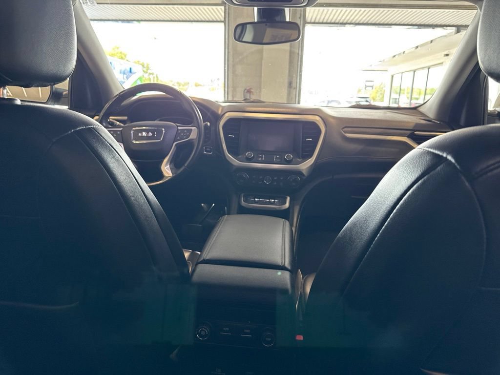 Used 2021 GMC Acadia SLT AWD/4WD image 17