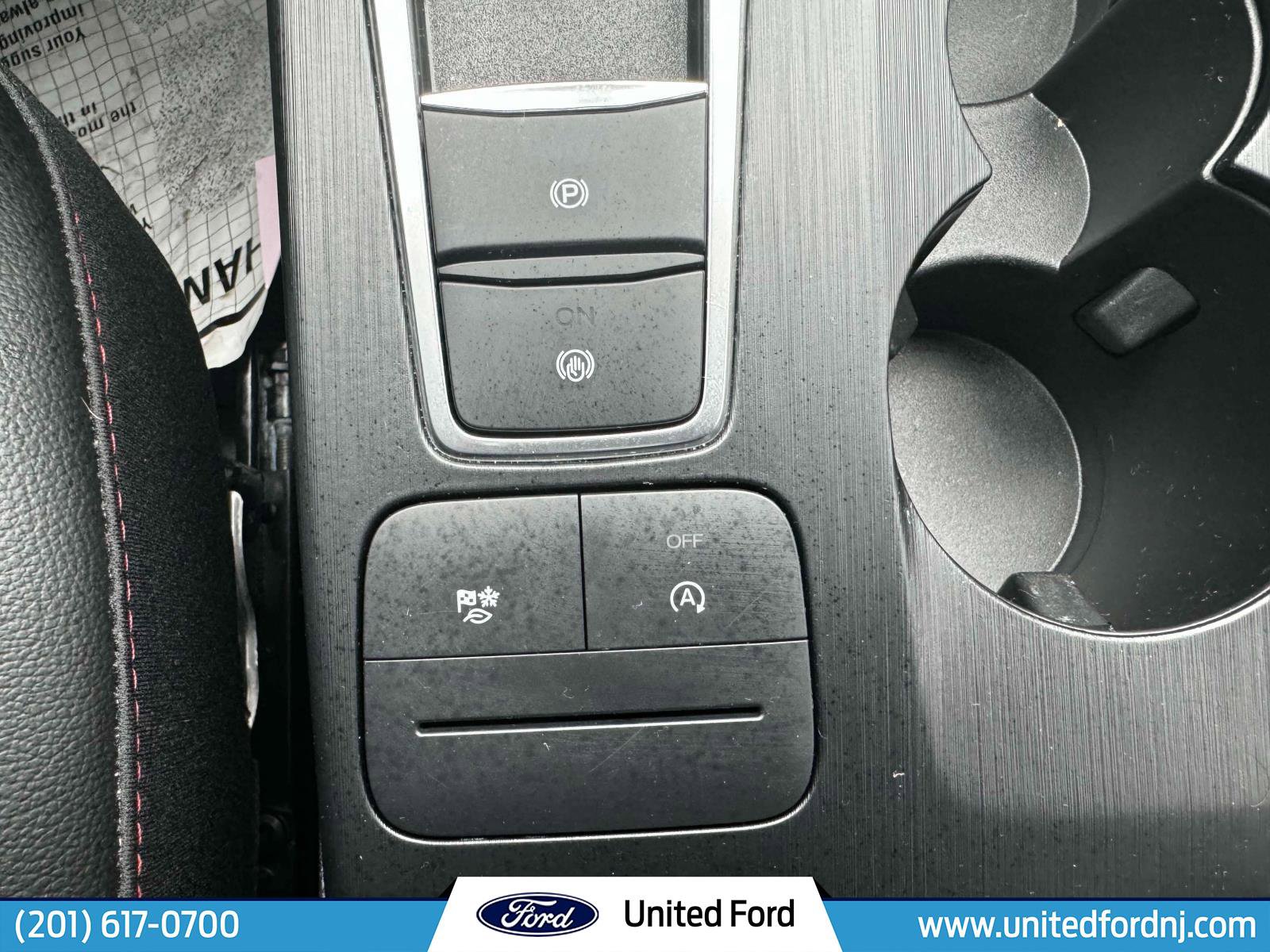 Used 2022 Ford Escape SEL w/ SEL Stealth AWD Package image 26