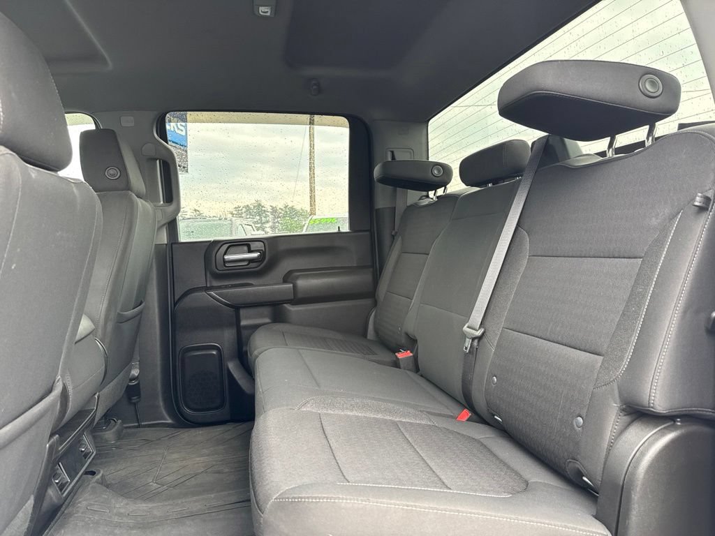 Used 2022 Chevrolet Silverado 2500 Custom w/ Custom Convenience Package AWD/4WD image 15