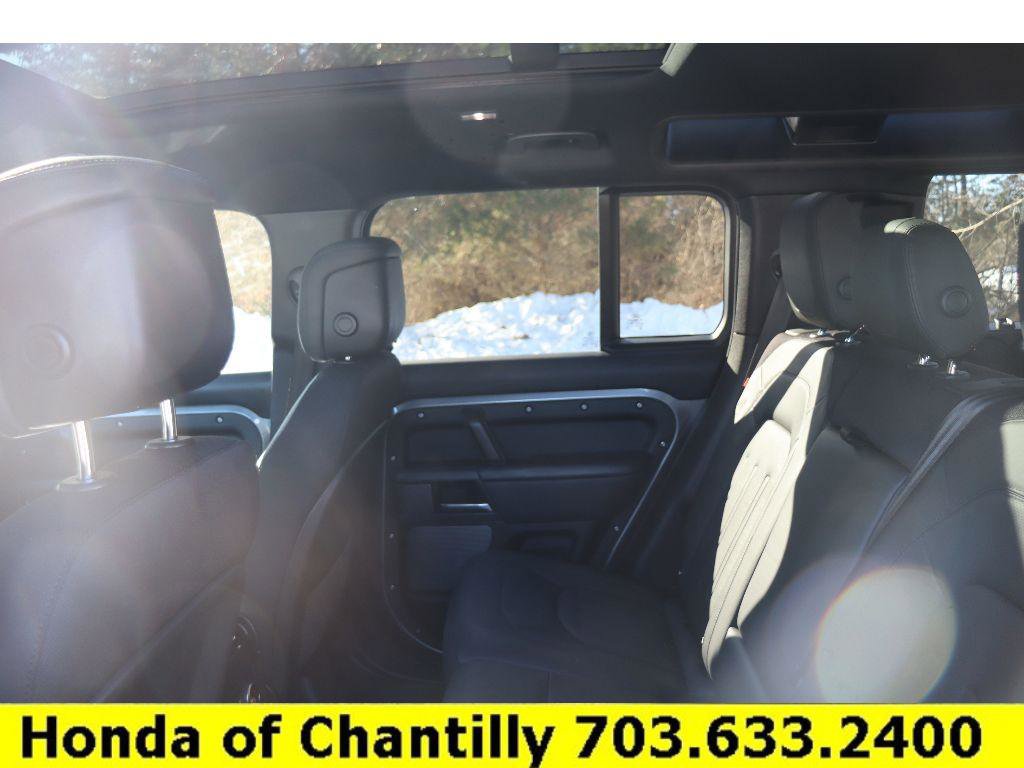 Used 2024 Land Rover Defender 110 X image 26