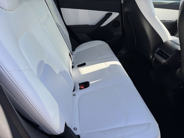 Used 2022 Tesla Model Y Performance image 10