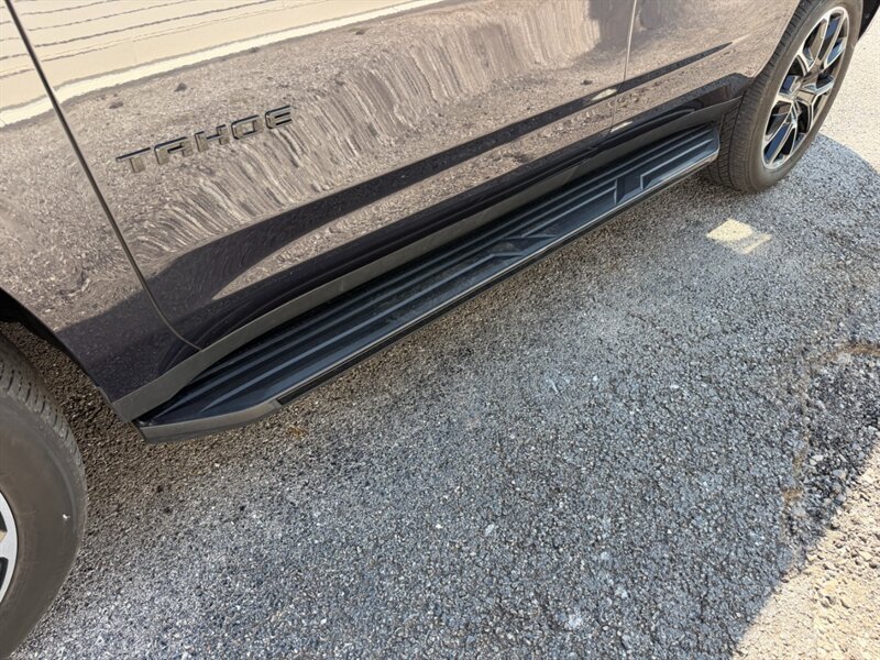Used 2023 Chevrolet Tahoe RST w/ Luxury Package RWD image 17
