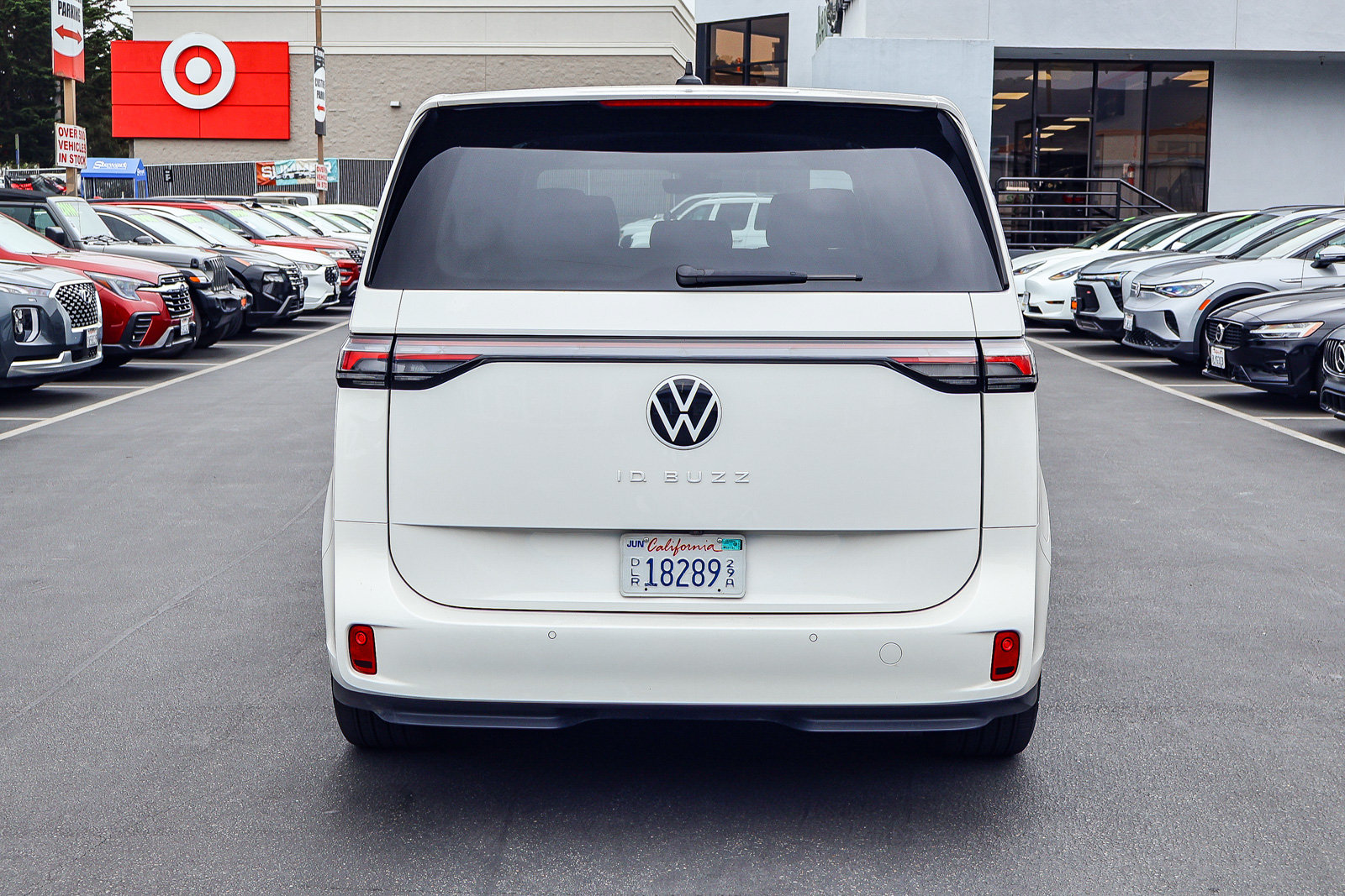 Used 2025 Volkswagen ID. Buzz Pro S RWD image 22