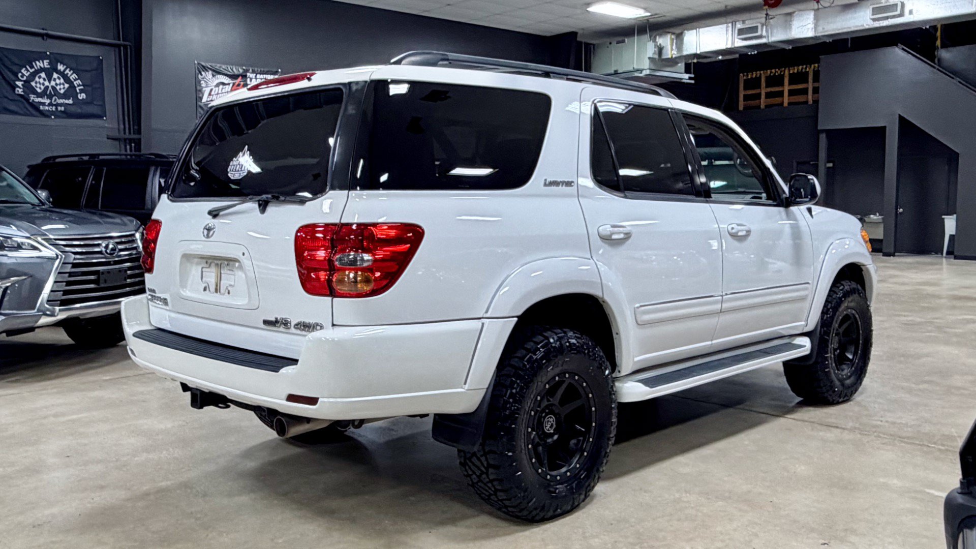 Used 2004 Toyota Sequoia Limited AWD/4WD image 7