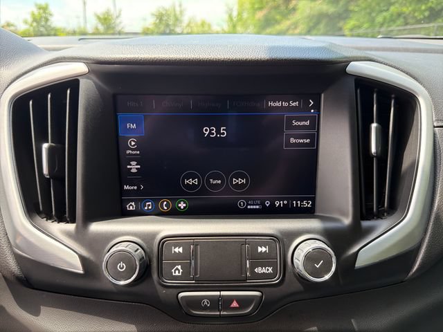 Used 2024 GMC Terrain SLT FWD image 21