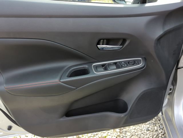 New 2025 Nissan Versa SR w/ Trunk Package image 19