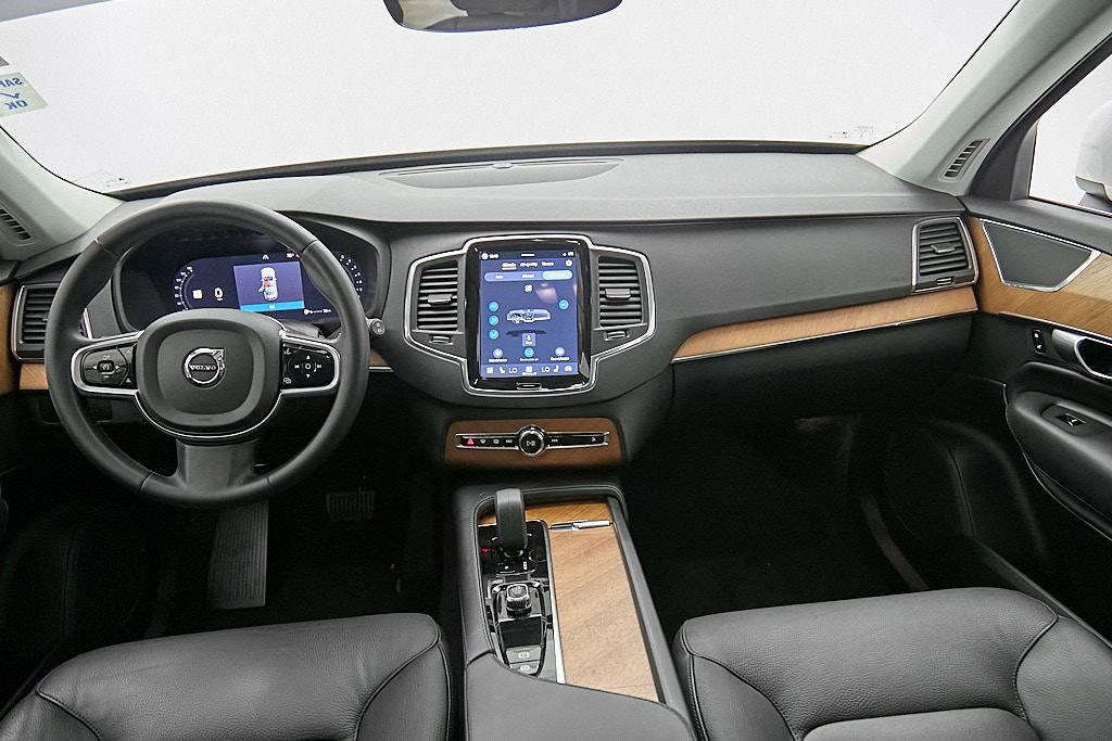 Certified 2023 Volvo XC90 B6 Core w/ Protection Package Premier AWD/4WD image 26