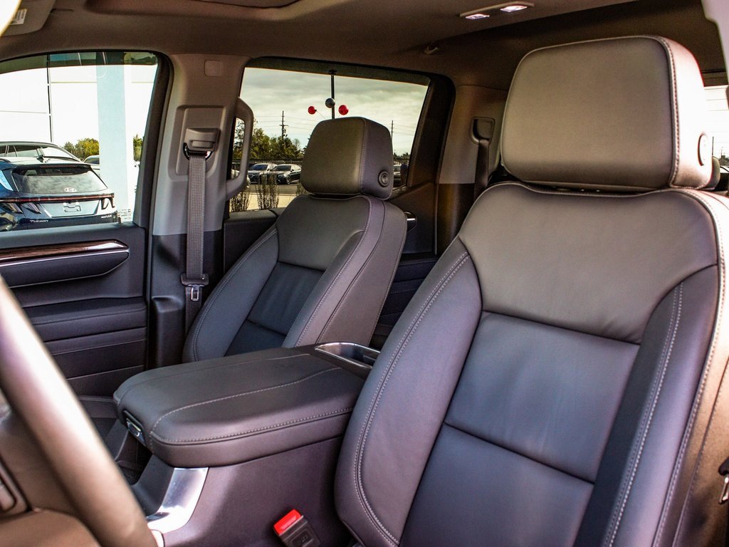 Used 2025 Chevrolet Silverado 1500 LT Trail Boss w/ LT Trail Boss Premium Package image 32