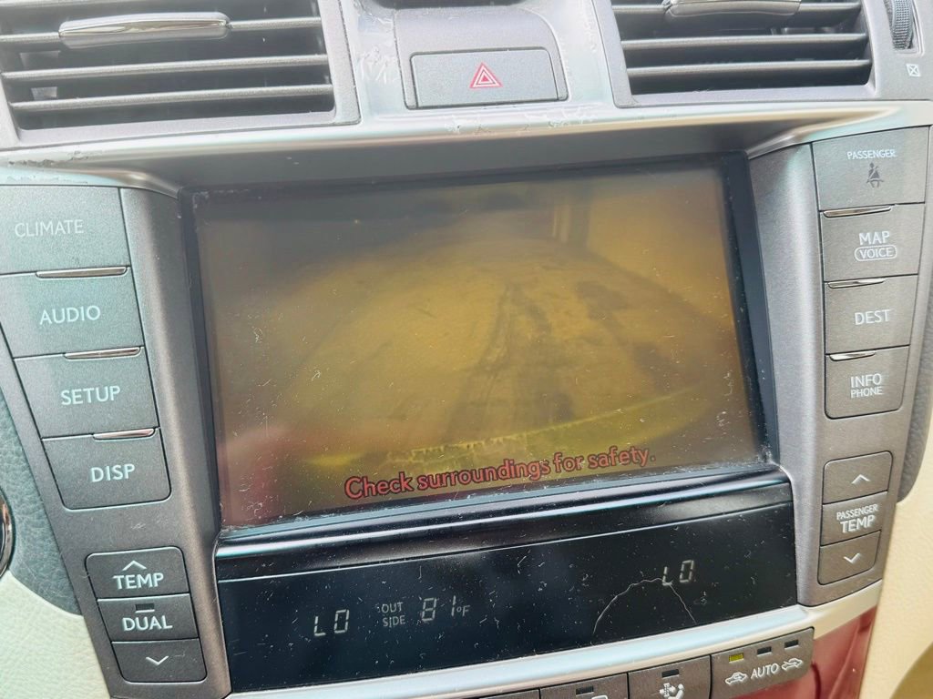 Used 2012 Lexus LS 460 w/ Comfort Pkg RWD image 24