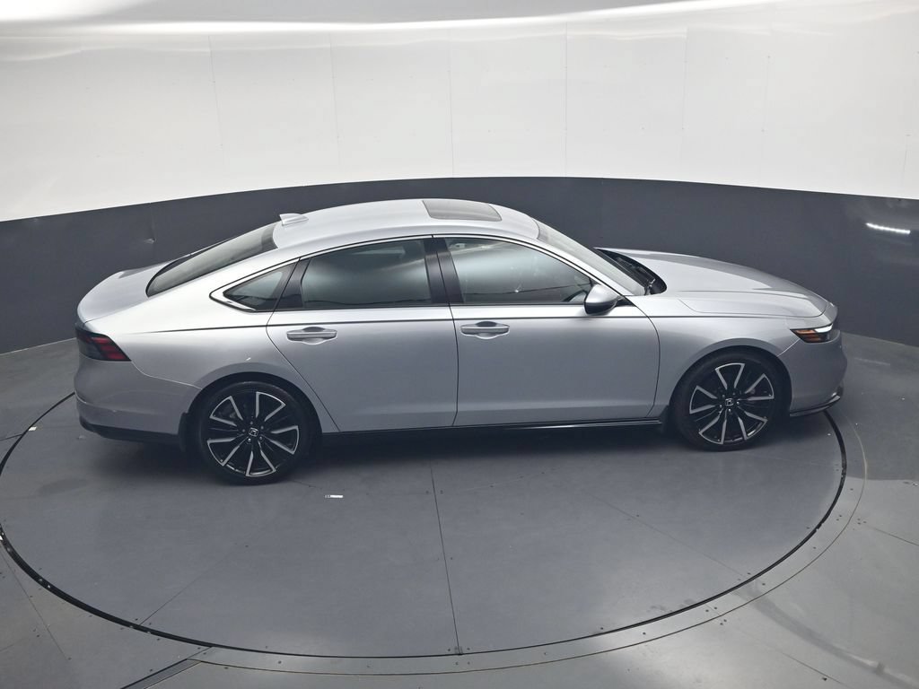 Used 2025 Honda Accord Touring image 29