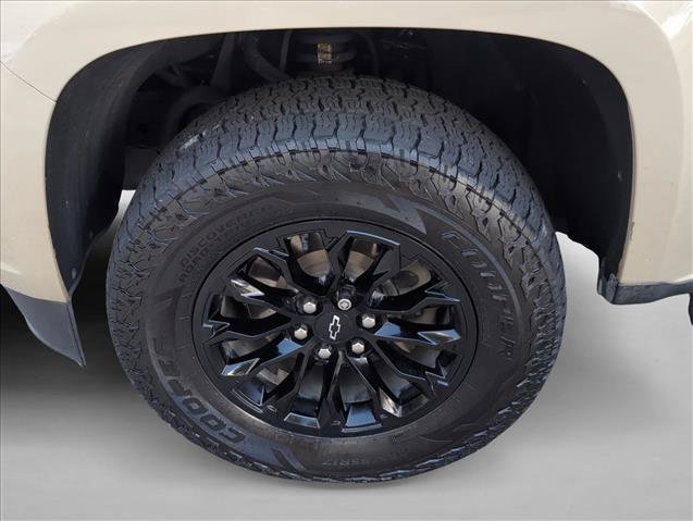Used 2022 Chevrolet Colorado Z71 AWD/4WD image 30