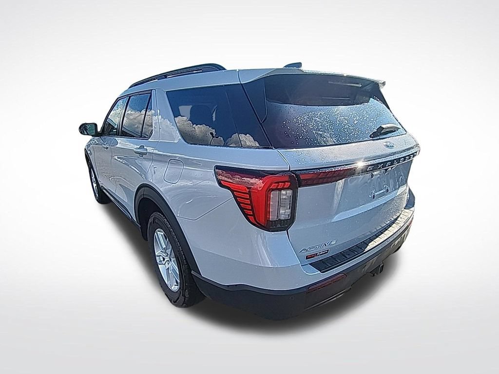 Certified 2025 Ford Explorer Active AWD/4WD image 5