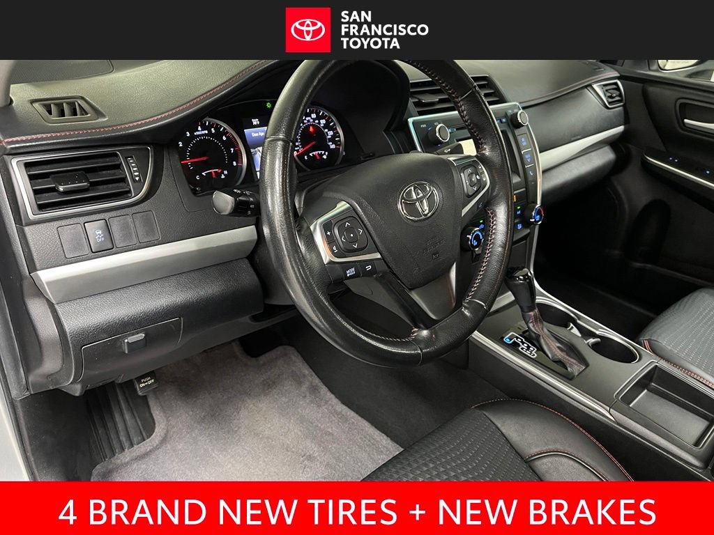 Used 2015 Toyota Camry SE FWD image 13