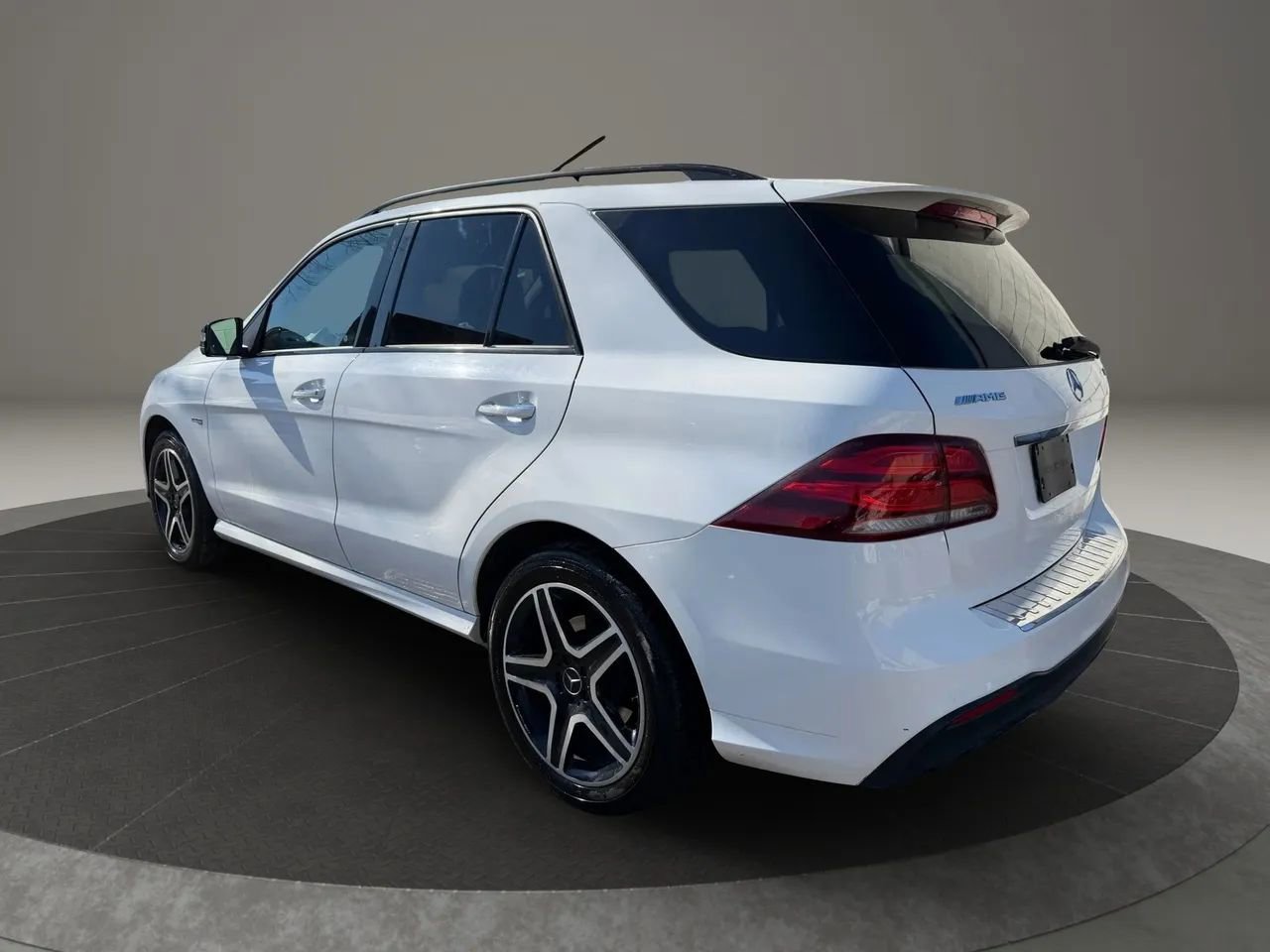 Used 2018 Mercedes-Benz GLE 43 AMG 4MATIC image 7