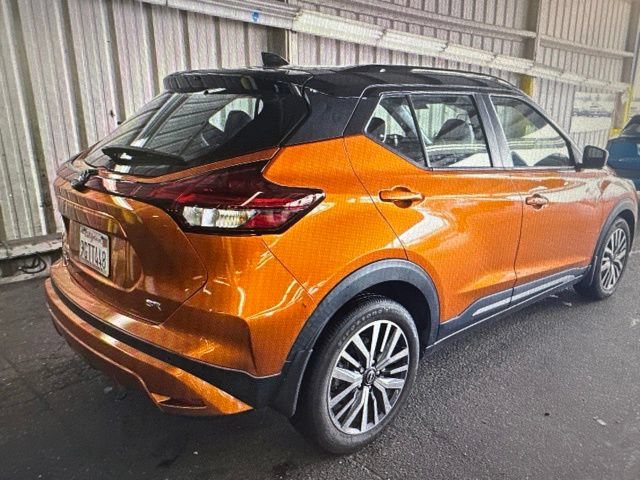 Certified 2023 Nissan Kicks SR w/ SR Premium Package FWD image 5