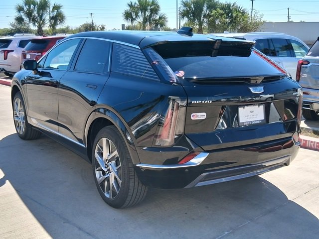 New 2026 Cadillac Optiq Luxury 1 image 4