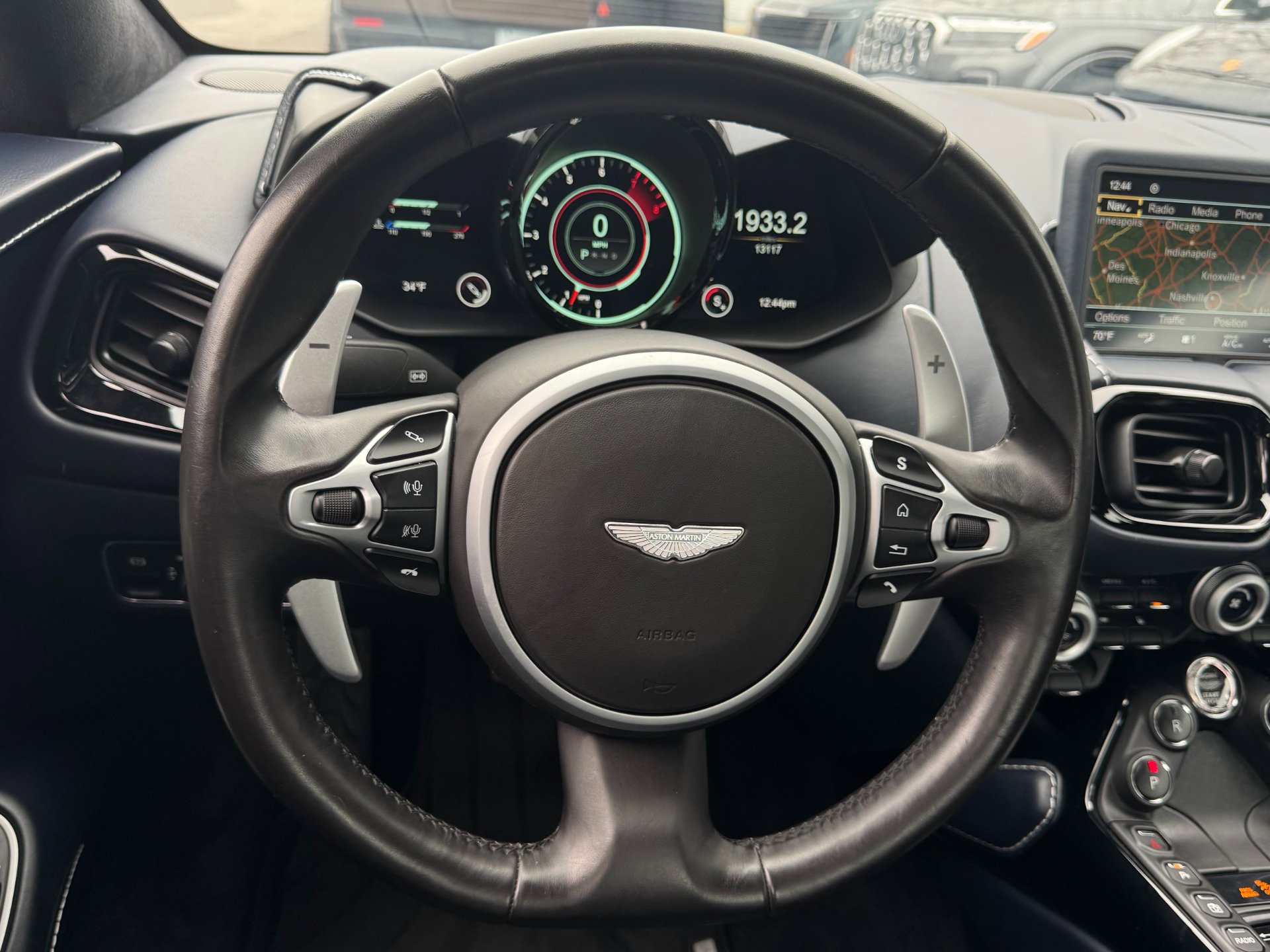 Used 2020 Aston Martin V8 Vantage Coupe image 34