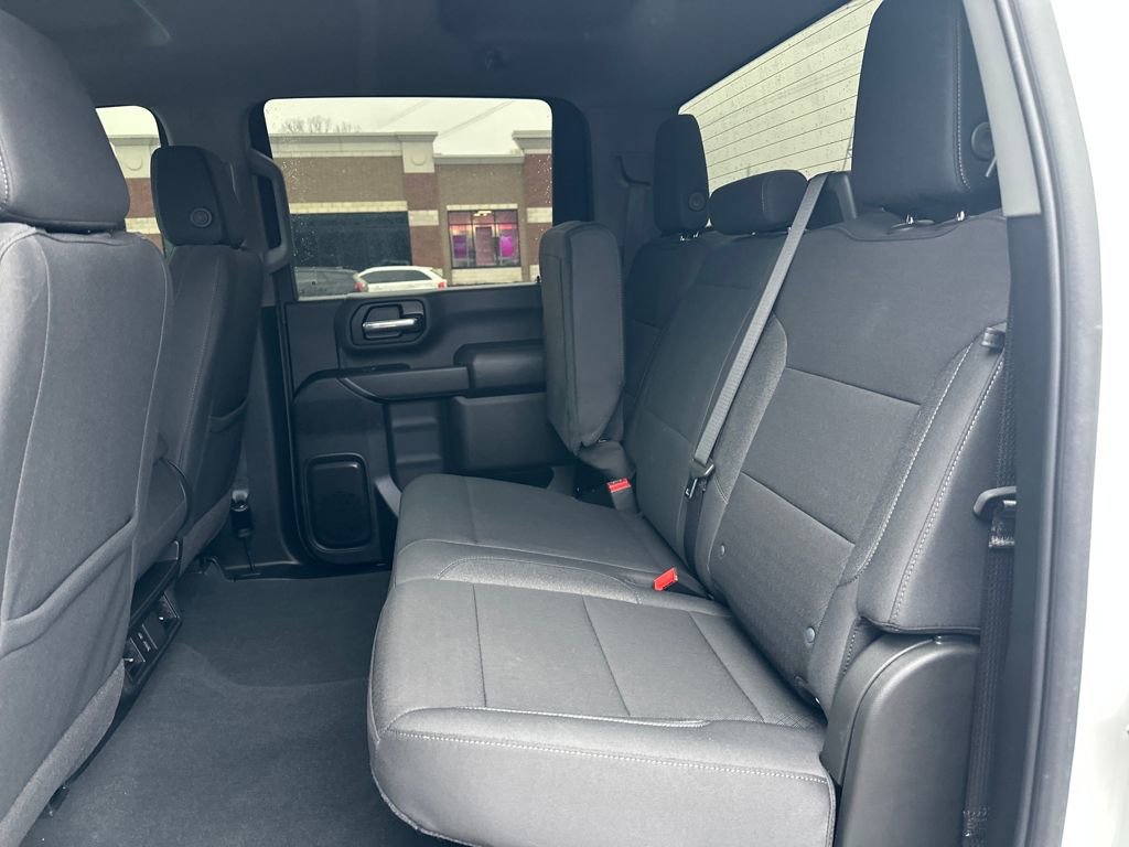 Used 2025 Chevrolet Silverado 2500 Custom w/ Custom Value Package image 19