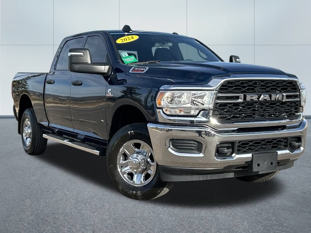 Used 2024 RAM 3500 Tradesman w/ Chrome Appearance Group AWD/4WD image 35