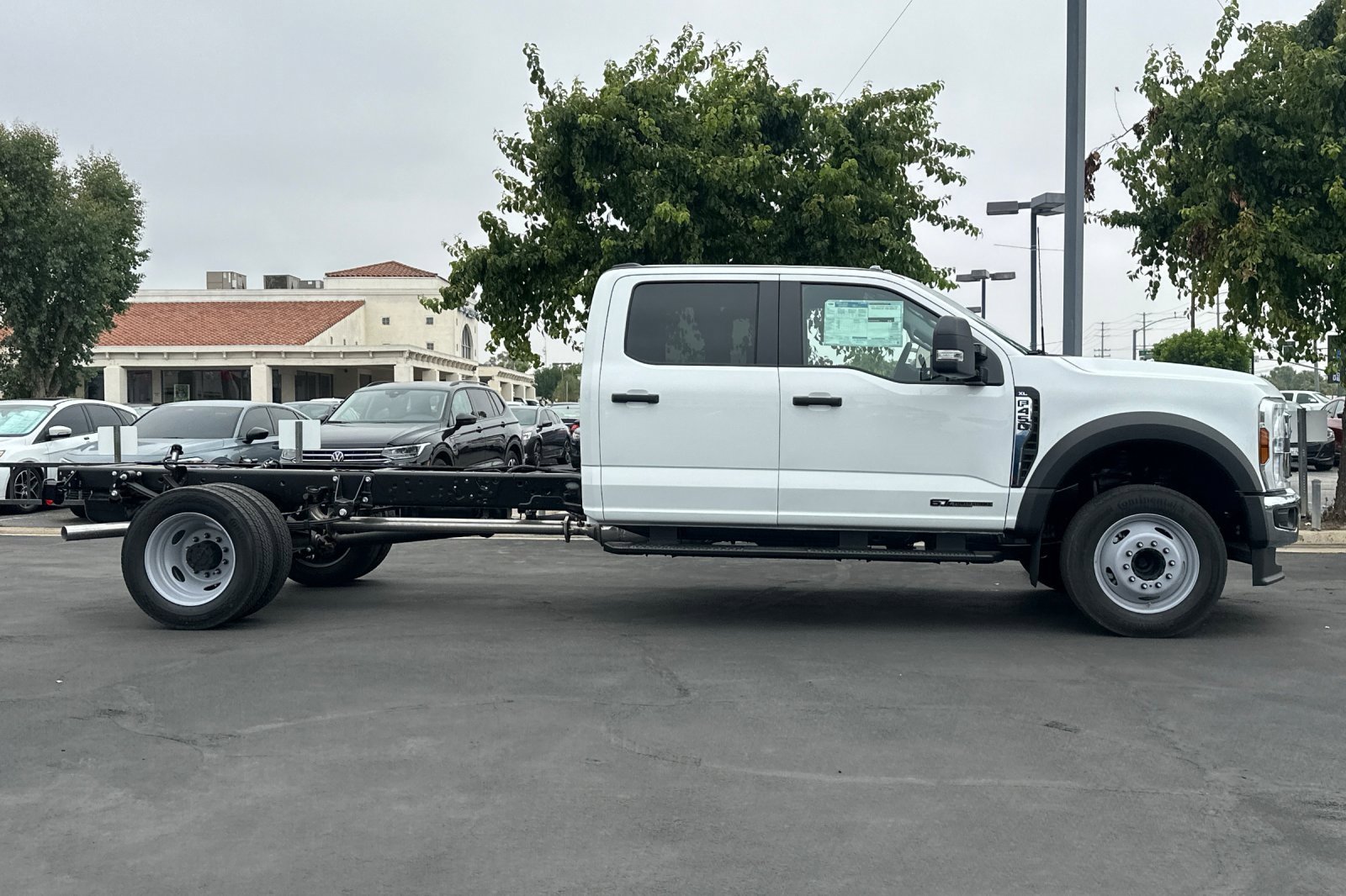 New 2025 Ford F450 XL image 3