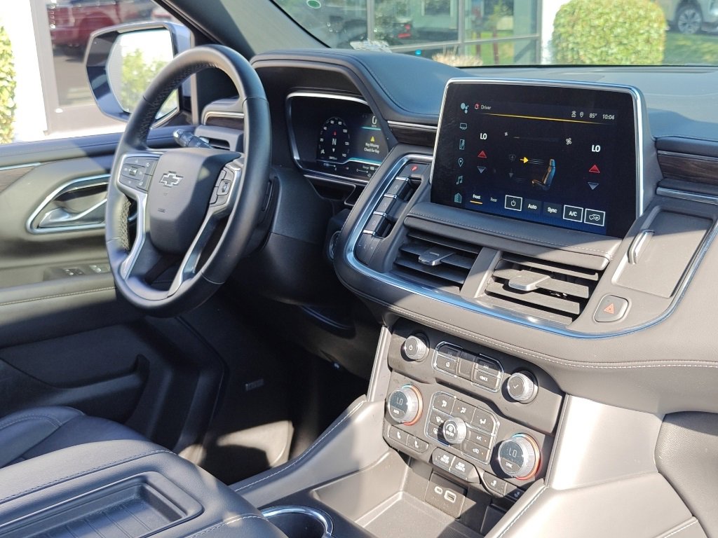 Used 2023 Chevrolet Tahoe Z71 w/ Luxury Package image 32