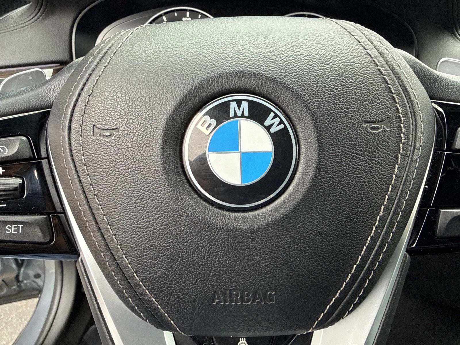 Used 2018 BMW 530i xDrive AWD/4WD image 34