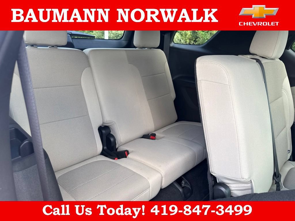 Used 2022 Chevrolet Traverse LS FWD image 36