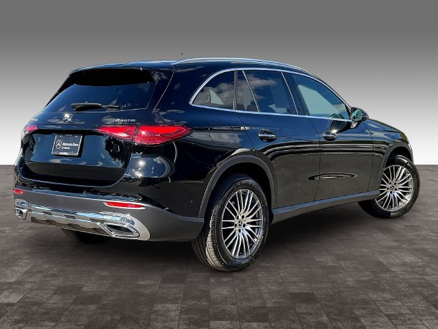 Used 2026 Mercedes-Benz GLC 300 4MATIC image 5