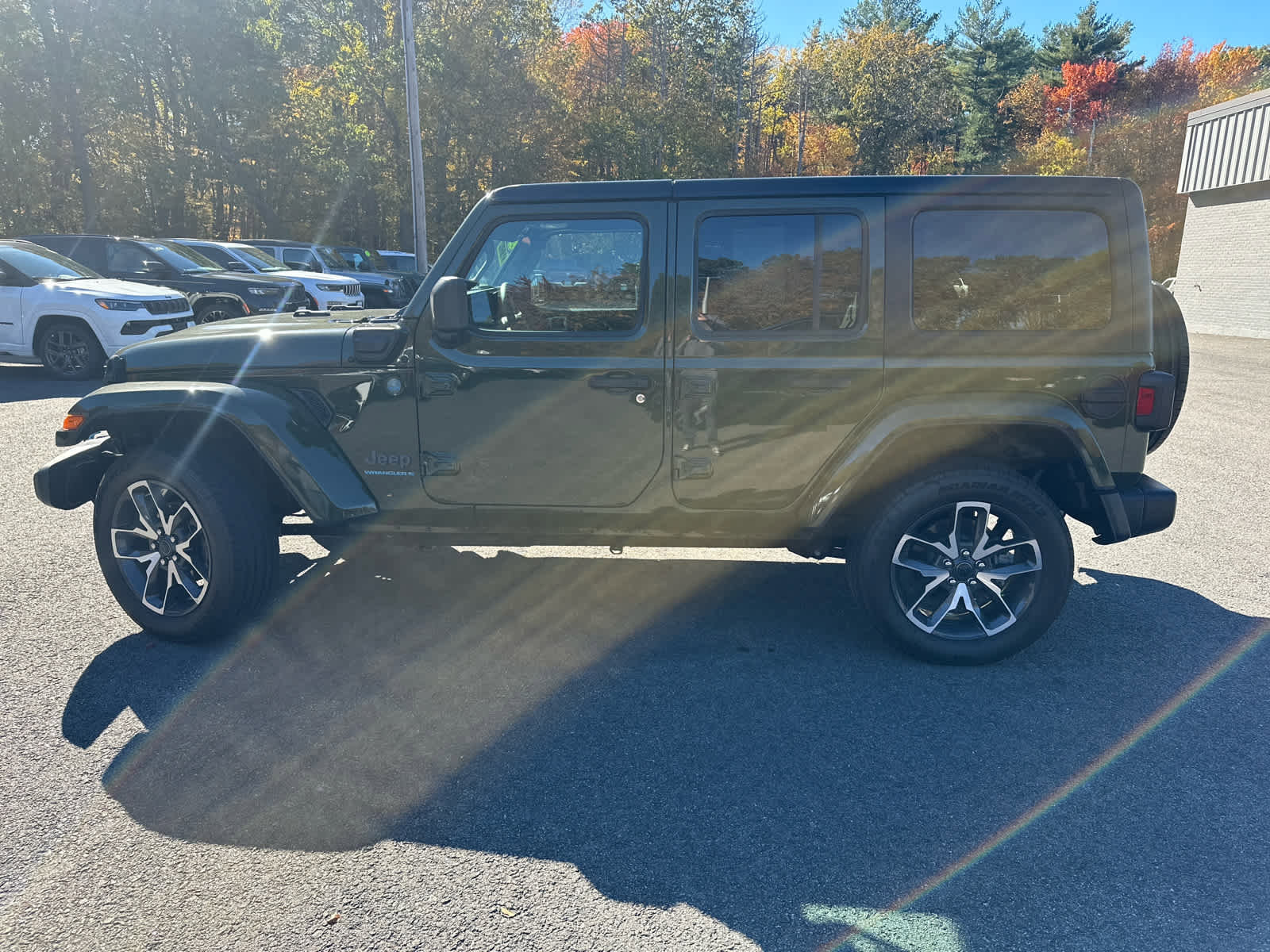 Used 2024 Jeep Wrangler Sport S w/ Convenience Group image 9
